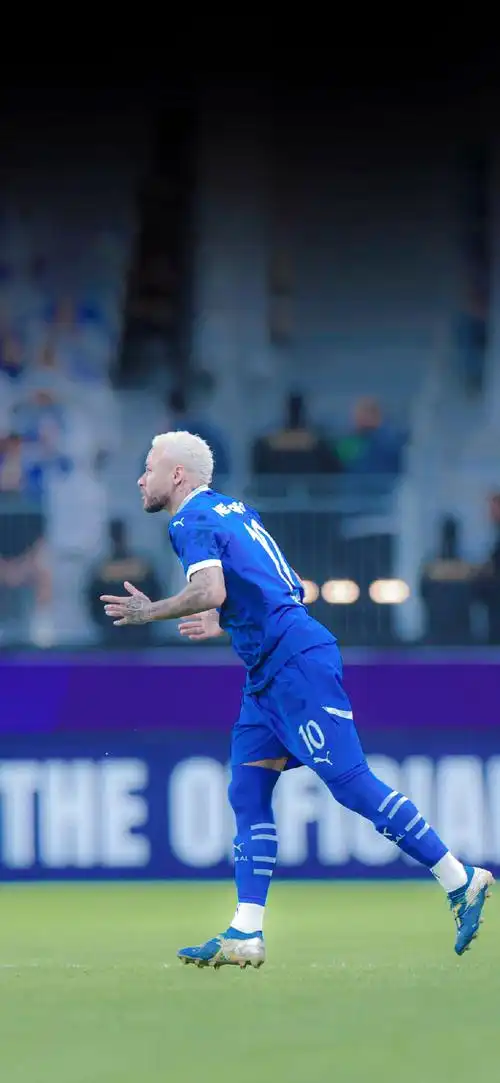 他在场上的 他在场上的